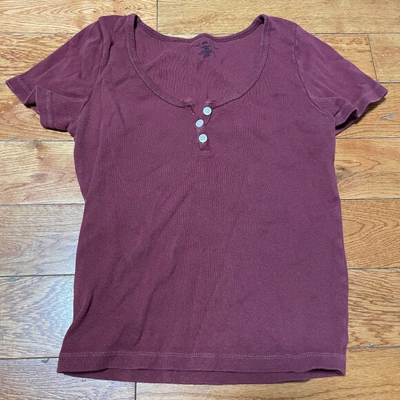 EUC Brandy Melville Zelly Red Maroon Top T-shirt - Picture 1 of 2